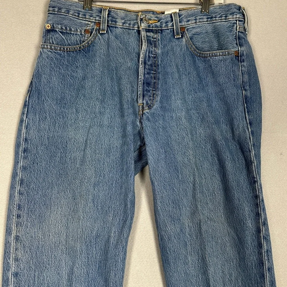 Levis 501 Jeans Mens 35X32 Blue Original Fit Straight Leg 5-Pocket Classic Denim